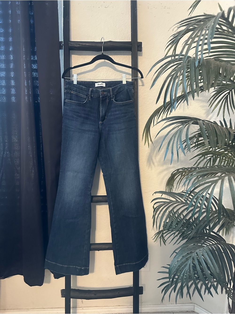 Wrangler Dark Blue Wide-Leg Jeans